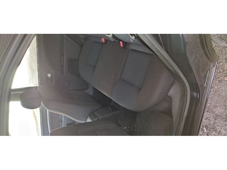 Ford Mondeo 2.0D 130 CV foto 5